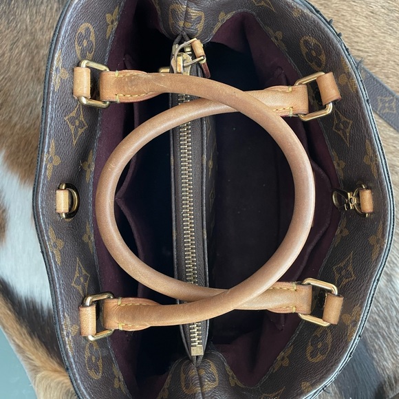 Louis Vuitton Montaigne 2016 - Picture 5 of 12